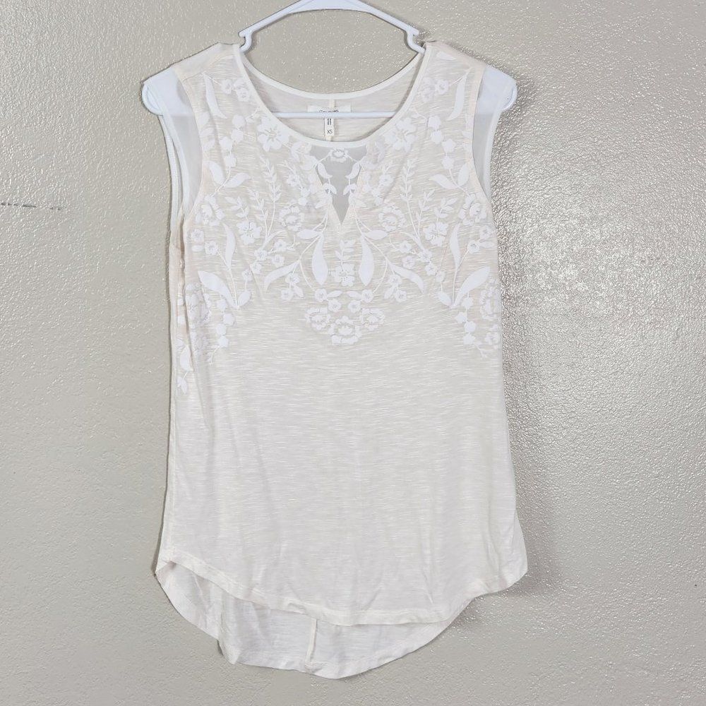 Maurices Tank Top White Size XS Floral NWT